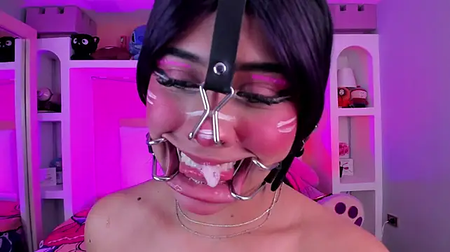 miss___megan's Webcam Show