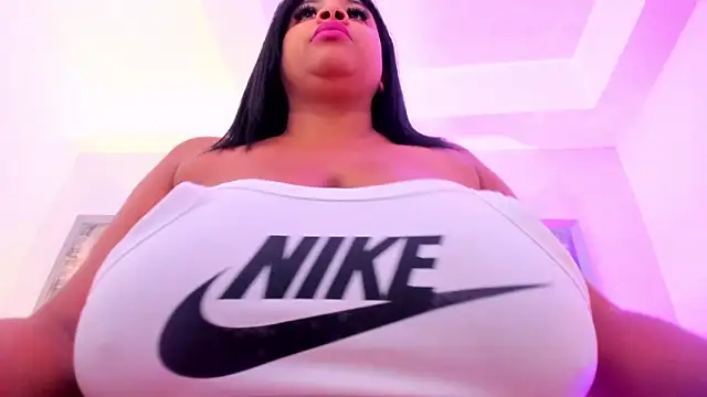 Ciara_BenetのライブXXXチャット