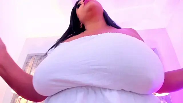 Chat XXX en directo de Ciara_Benet