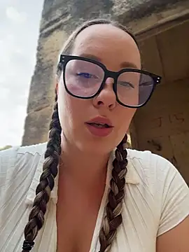 Mona_Plus – webcam-show