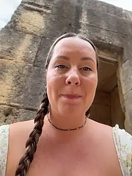 Mona_Plus Adlı Modelin Web Kamerası Şovu