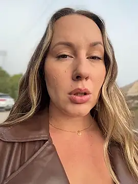 Mona_Plusn Live XXX chat