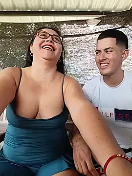 Dirty-Momm-Divorced-Hot Adlı Modelin Web Kamerası Şovu