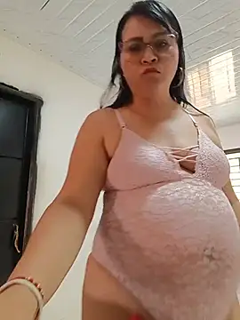 Dirty_Pregnant_Mommy Adlı Modelin Canlı XXX Sohbeti