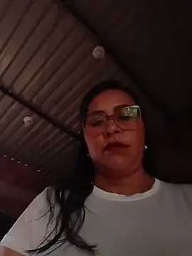 Dirty_Pregnant_Mommy Adlı Modelin Web Kamerası Şovu