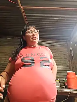 Pokazy przed kamerką – Dirty_Pregnant_Mommy