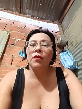 Dirty_Pregnant_Mommy webkamerás műsora