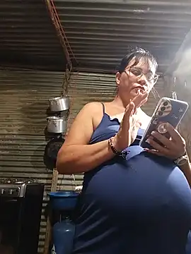 Dirty_Pregnant_Mommy's Live XXX Chat