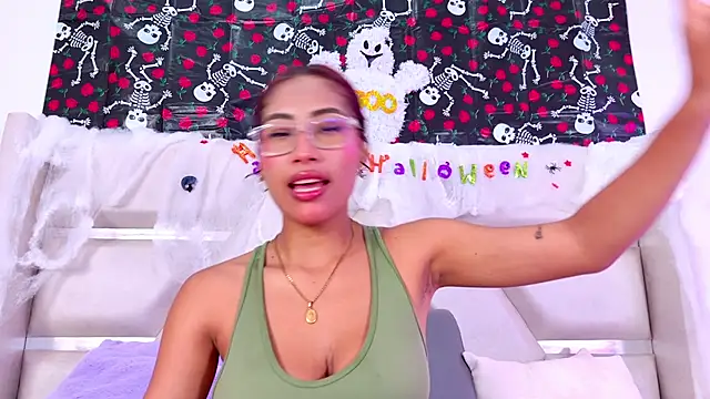 YesyHills Webcam show