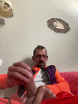 createur34 Show in webcam