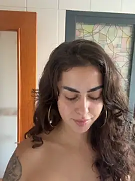 albalox19 Show in webcam