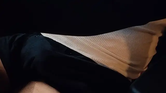 strongdude212 webcam show