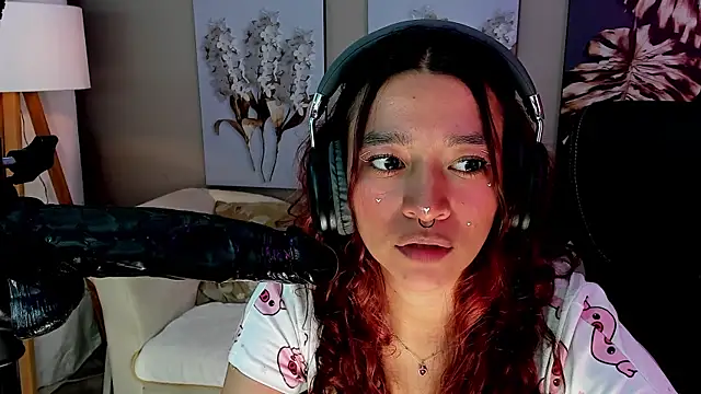 XXX chat uživo modela charlotte_bluee