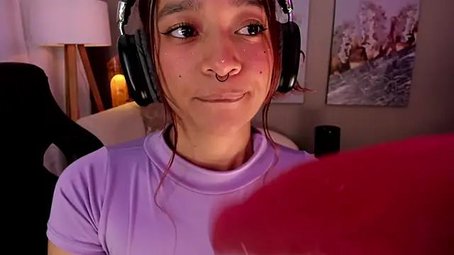 Czat XXX na żywo – charlotte_bluee