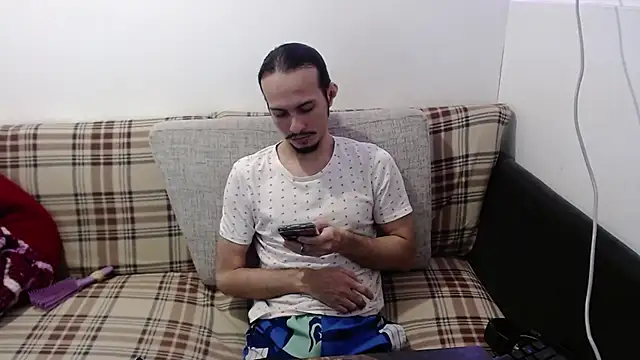 cholitohermoso Webcamshow