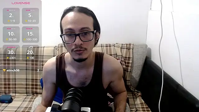 cholitohermoso Chat XXX in diretta
