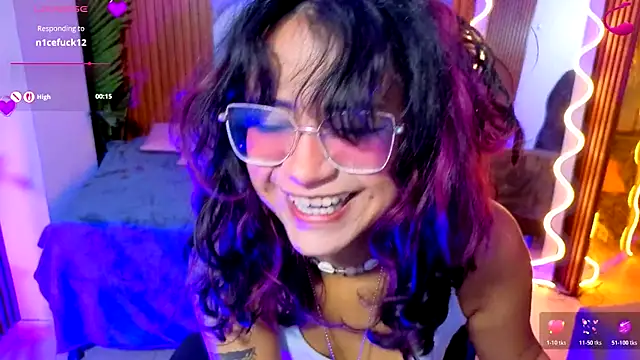 kristen_tay 现场XXX聊天