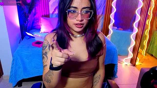 kristen_tay's Live XXX Chat