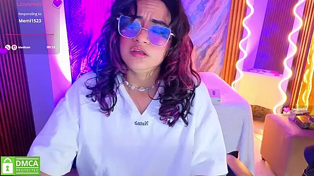 Онлайн чат XXX kristen_tay