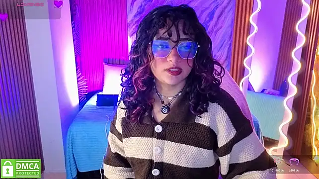 kristen_tay Adlı Modelin Web Kamerası Şovu