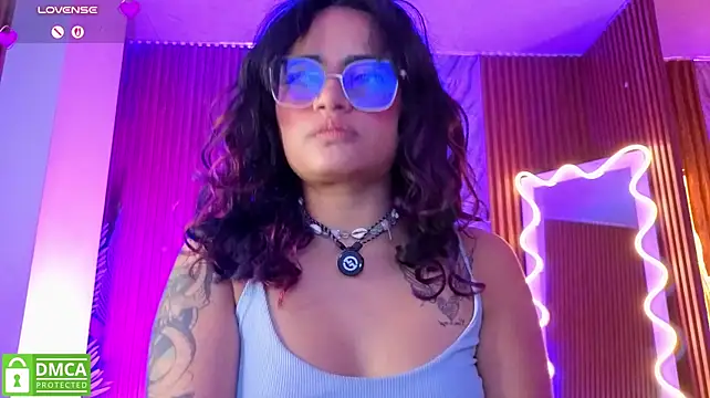 kristen_tay's Webcam Show
