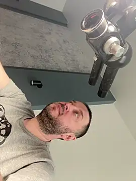 DorianJedayn Webbikameraesitys