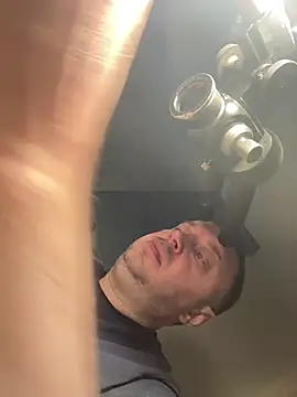 DorianJeday Show in webcam