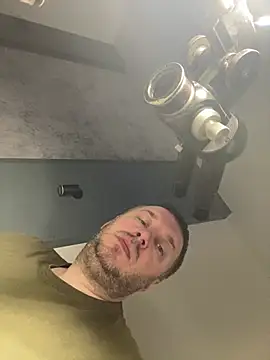 DorianJedayn Webbikameraesitys