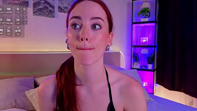 StacyWatts XXX чат на живо