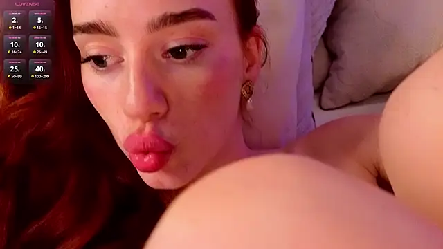 StacyWatts XXX чат на живо