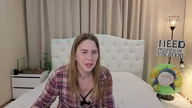 TessaDaybreak Live Chatrum