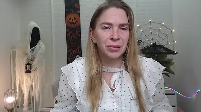 Show de TessaDaybreak na webcam