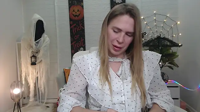 TessaDaybreak's Live XXX Chat