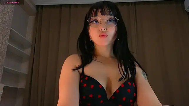 צ'אט XXX בשידור חי של Demonic_Angel_