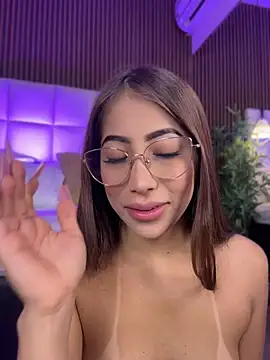 Czat XXX na żywo – MelanieHillss