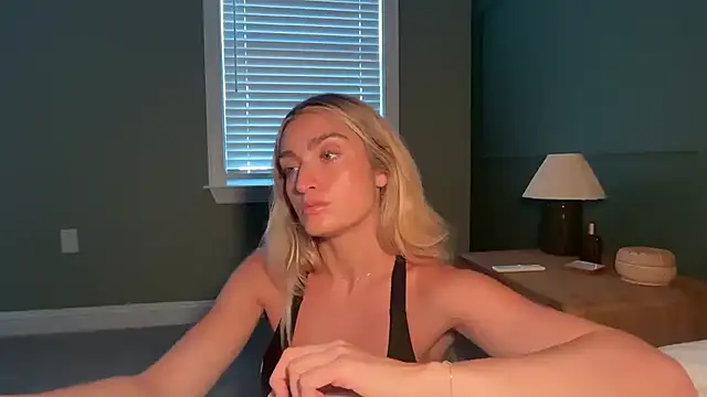 meggsworld webcam show
