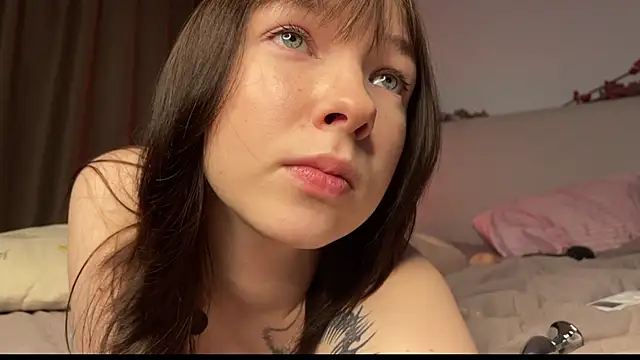 Sindy_Juxx Adlı Modelin Canlı XXX Sohbeti