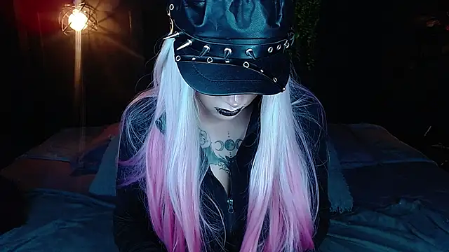 fyreandfox_'s Webcam Show