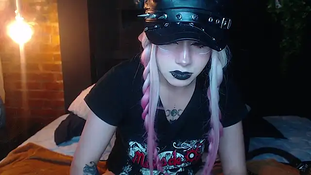 fyreandfox_ Live XXX-chat