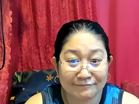 Sala de chat en directo de CHUBBY_ANGEL09