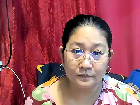CHUBBY_ANGEL09's Webcam Show