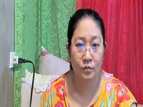 CHUBBY_ANGEL09's Webcam Show