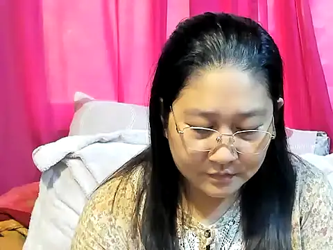 CHUBBY_ANGEL09's Webcam Show