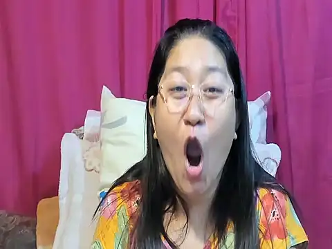 CHUBBY_ANGEL09's Webcam Show
