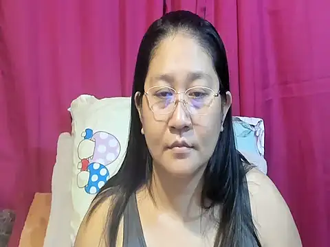 Pokazy przed kamerką – CHUBBY_ANGEL09