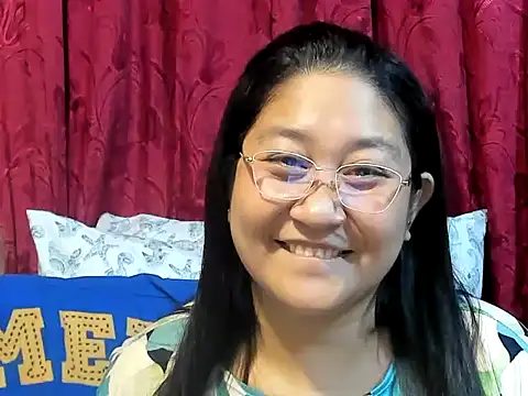 CHUBBY_ANGEL09's Webcam Show