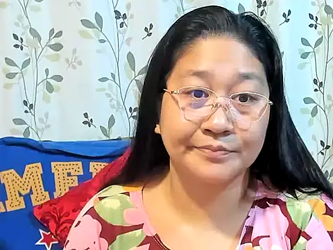 CHUBBY_ANGEL09's Webcam Show