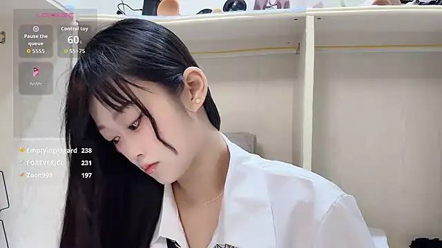 yueyue2003: διαδικτυακό σόου στην κάμερα