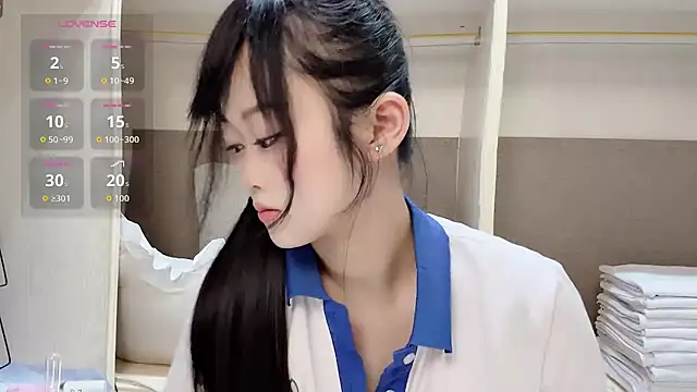 yueyue2003 在線直播表演