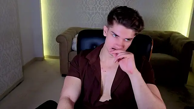 MaxKaiden webkamerás műsora